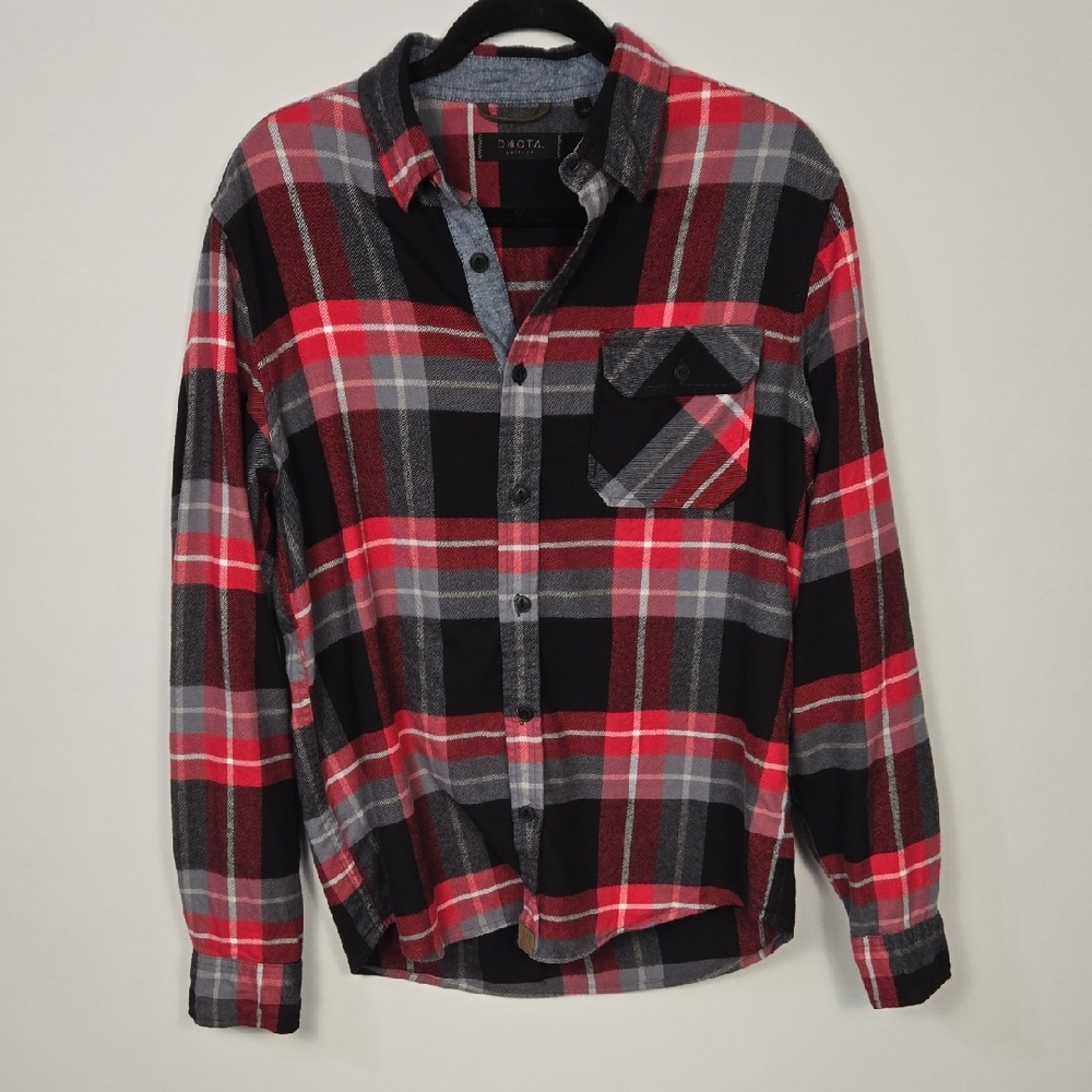 Dakota Grizzly Plaid Button Down Flannel Western Shirt, Red Black, Men's‎ Size L